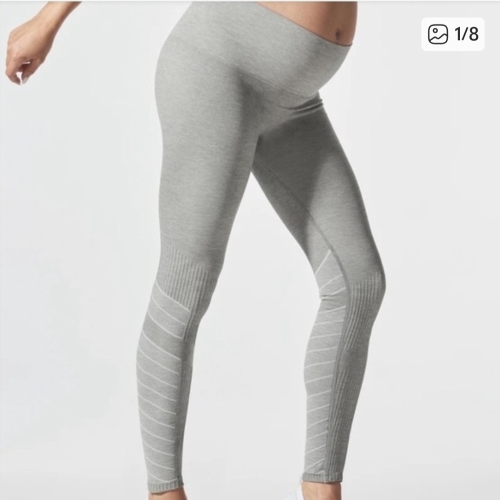 BLANQI Hipster Contour Maternity Leggings in Dove Gray